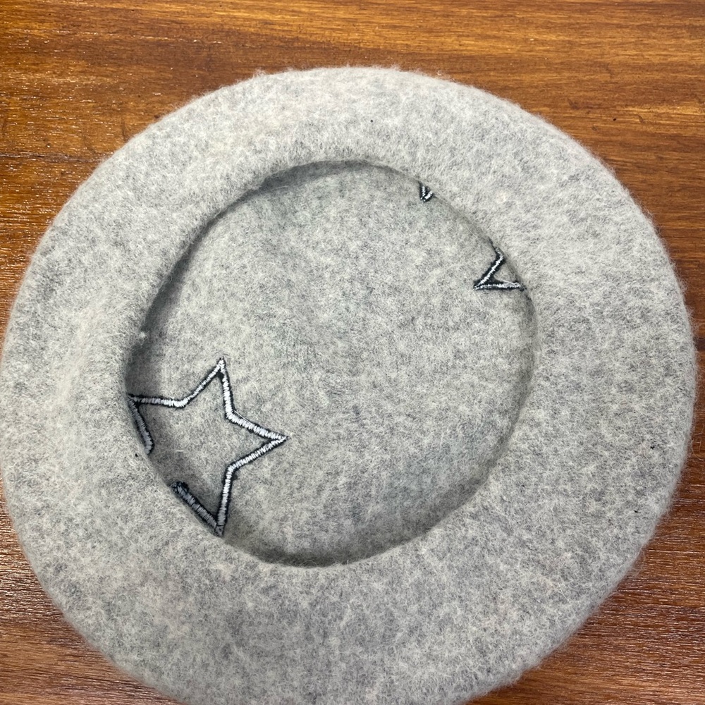 Target Wool Blend Glittery Star Gray Women’s Beret Hat EUC - Picture 6 of 9